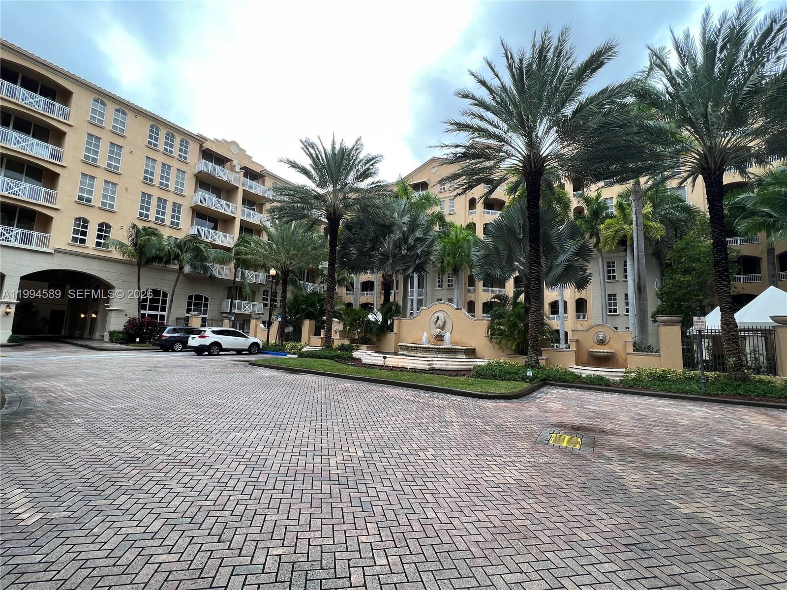 3001 NE 185th St #122, Aventura FL 33180