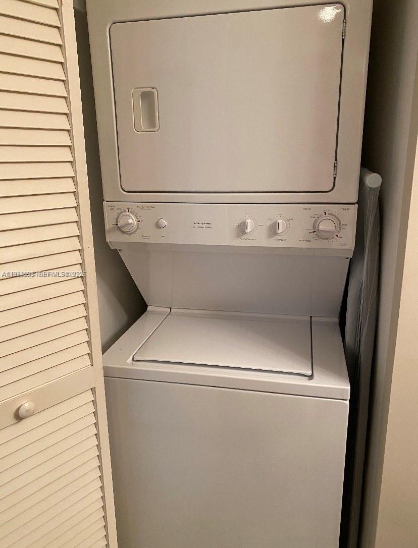 Miami FL 33130 - A11994593