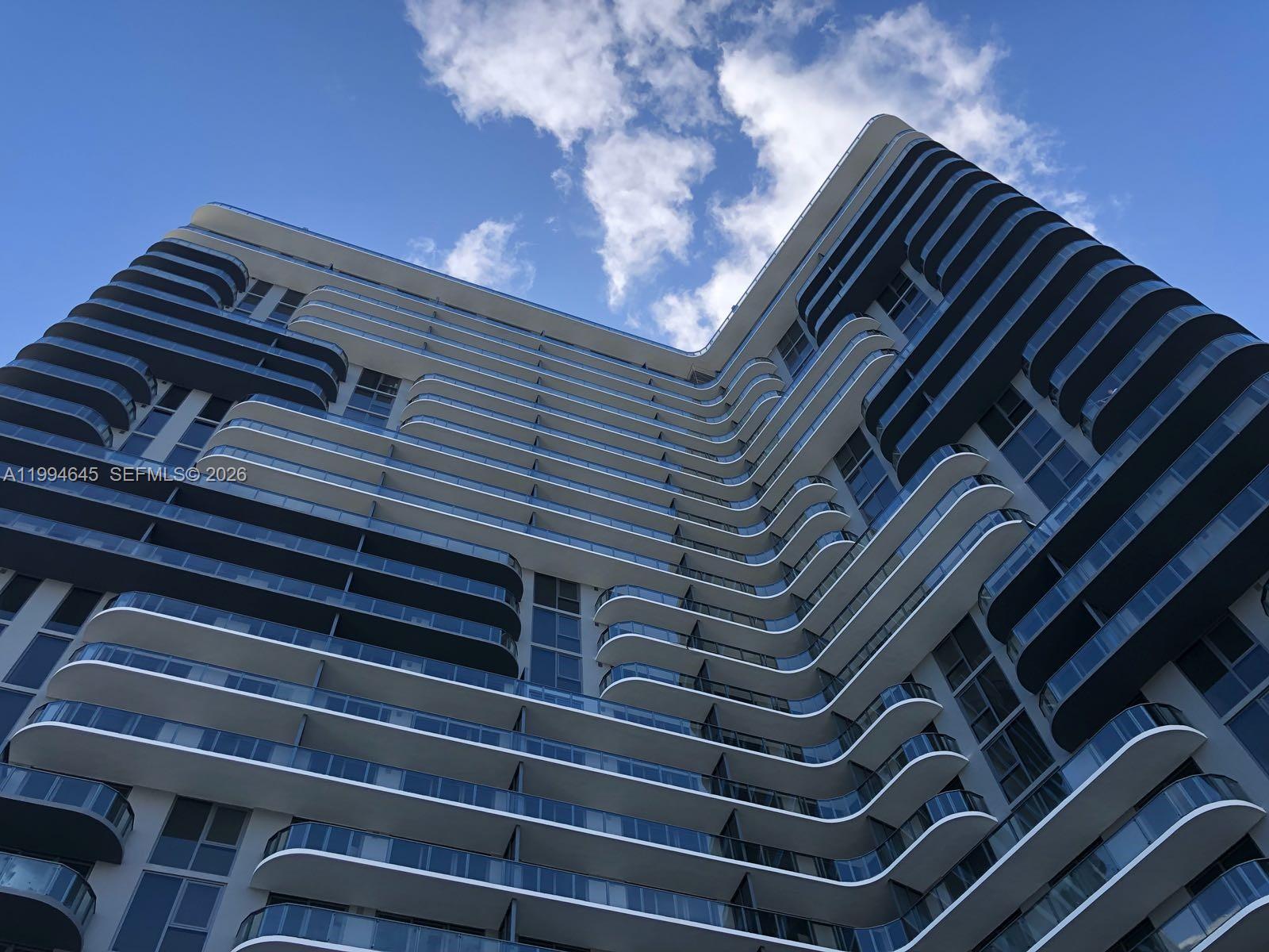 121 NE 34th St #1207, Miami FL 33137