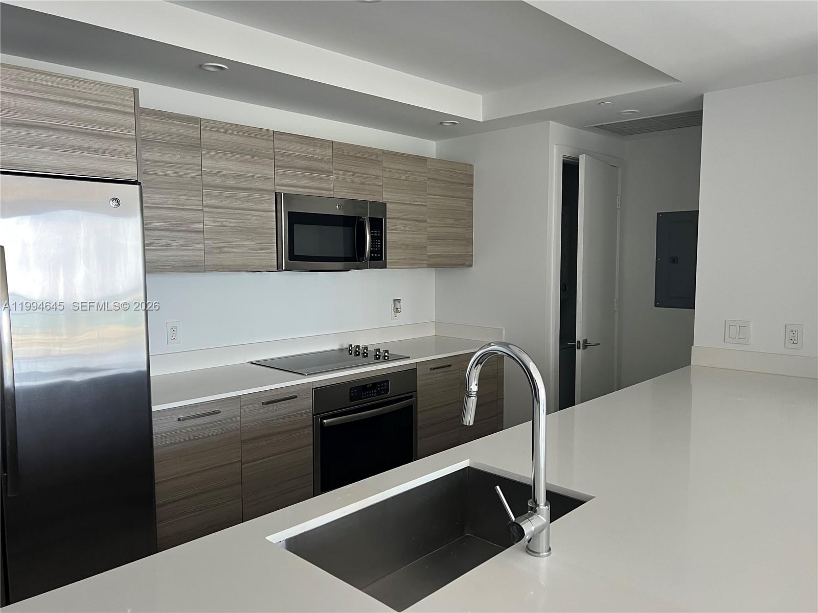 121 NE 34th St #1207, Miami FL 33137