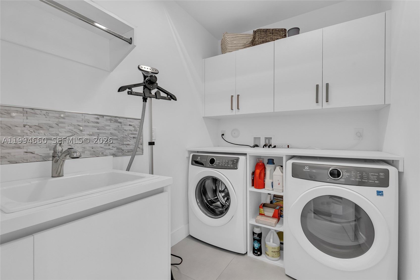 16631 Sunset Way, Weston FL 33326