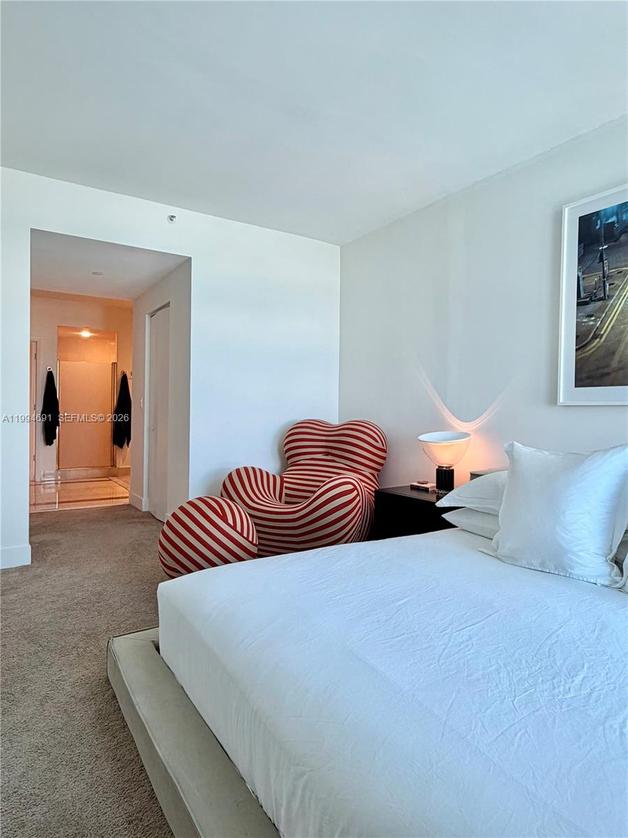 300 S Pointe Dr #2106, Miami Beach FL 33139