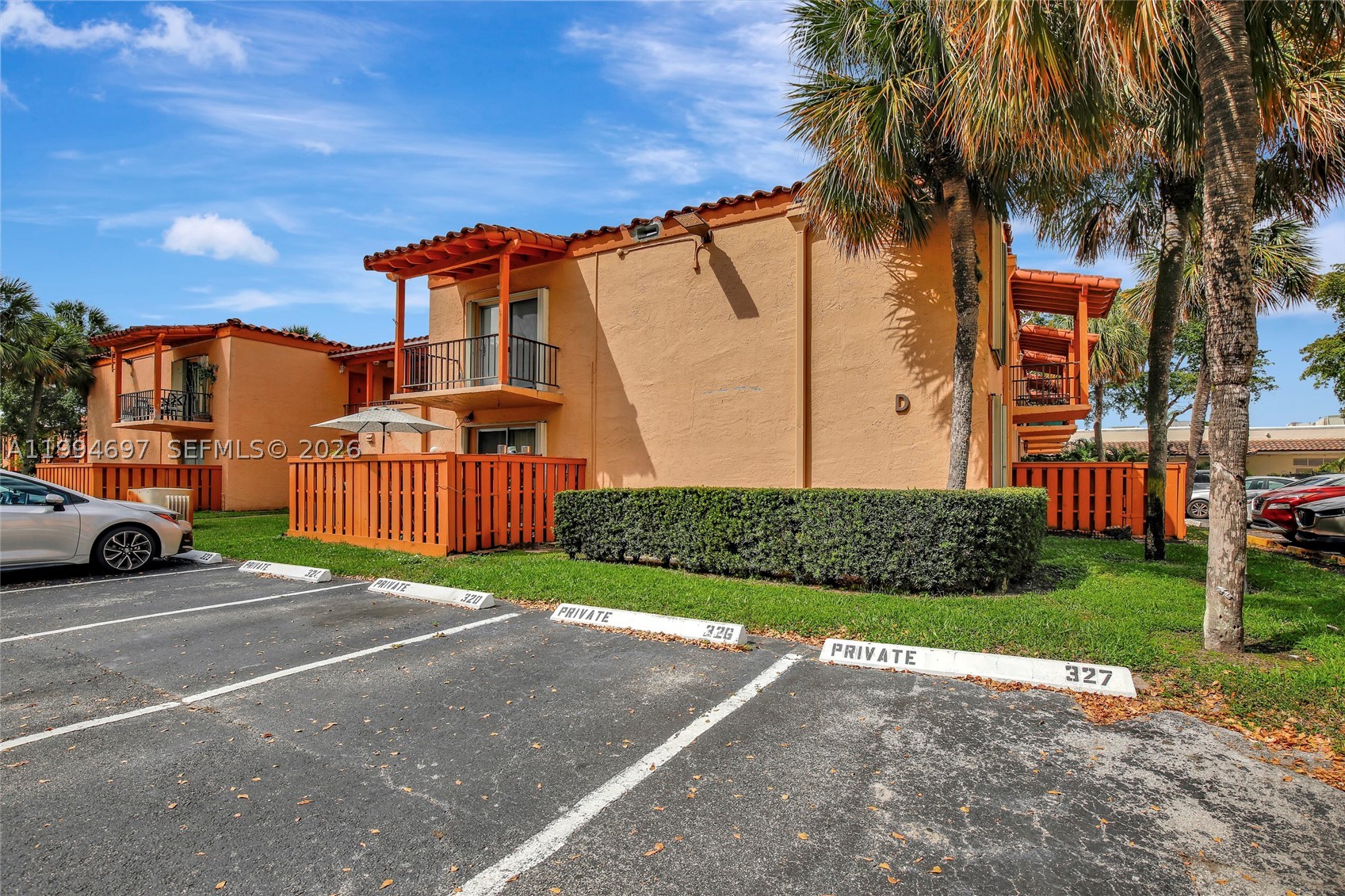 7241 Miami Lakes Dr #D14, Miami Lakes FL 33014