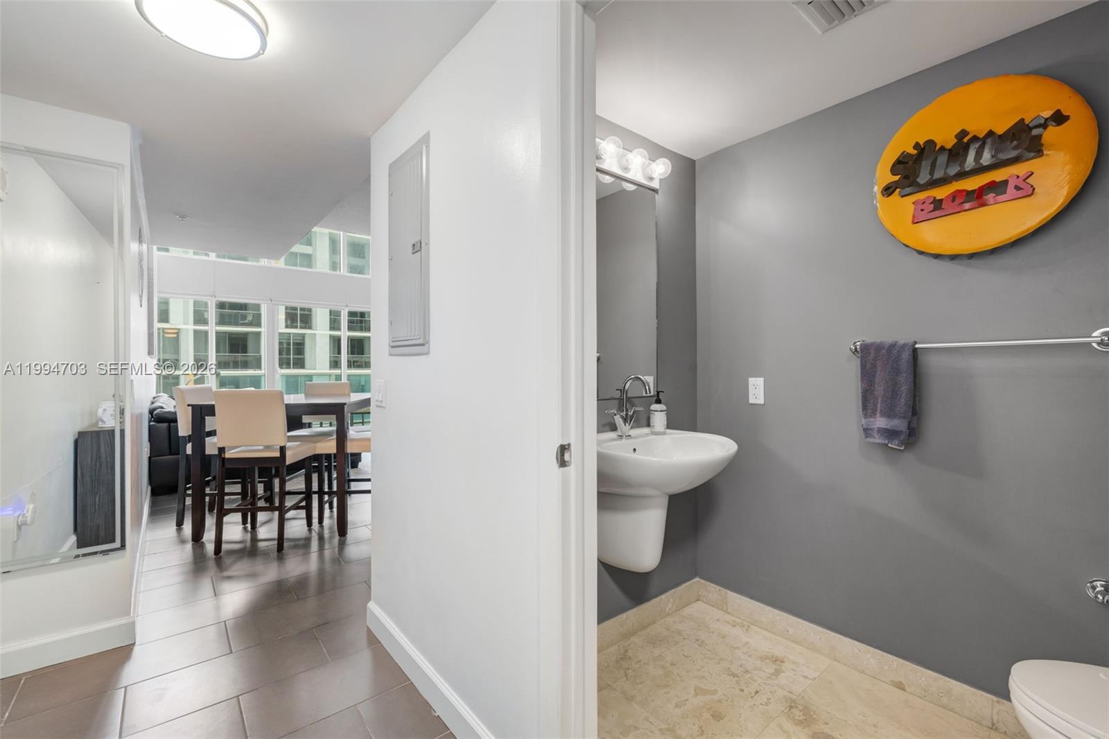 41 SE 5th St #1306, Miami FL 33131
