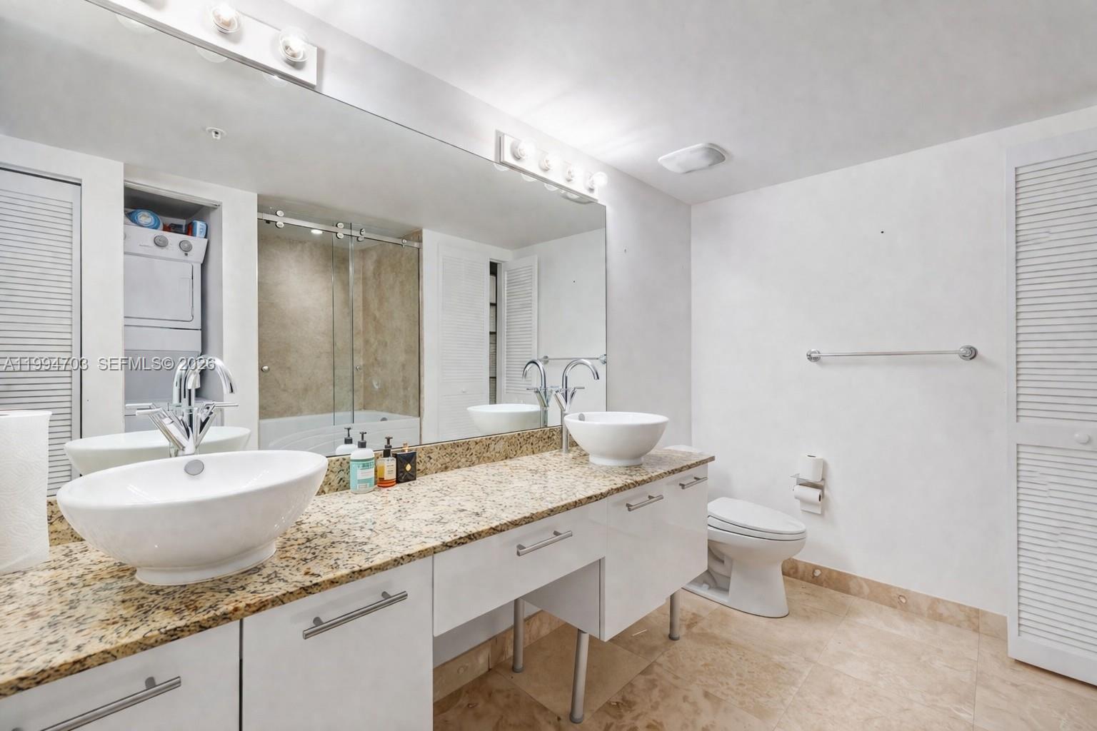 41 SE 5th St #1306, Miami FL 33131