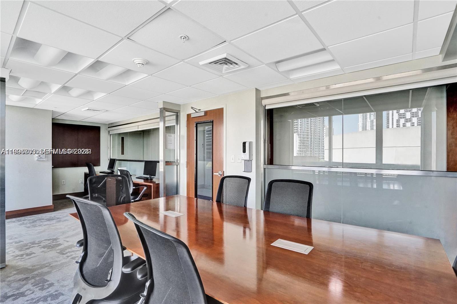41 SE 5th St #1306, Miami FL 33131