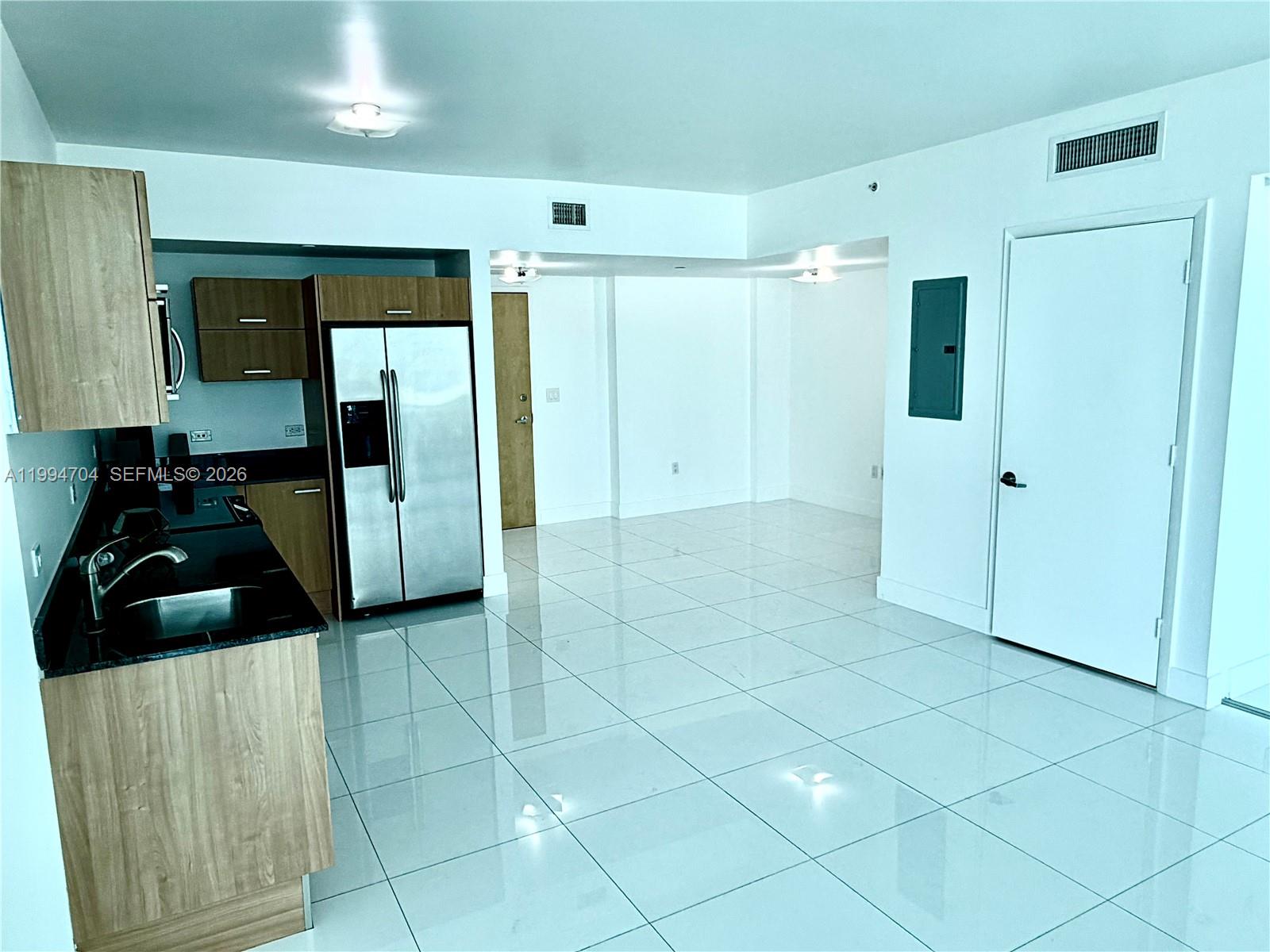 350 S Miami Ave #1907, Miami FL 33130