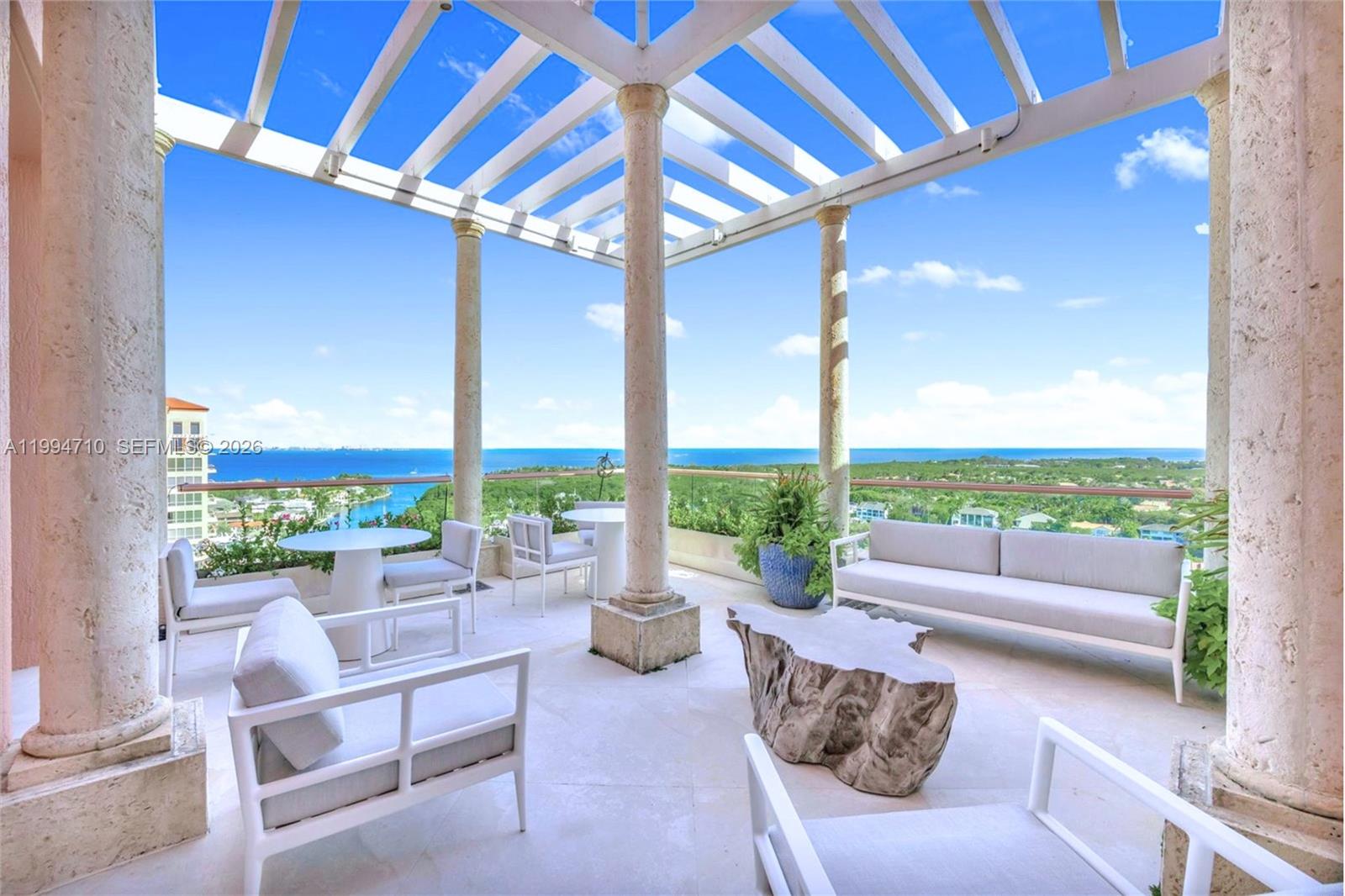 60 Edgewater Dr #TS-A, Coral Gables FL 33133