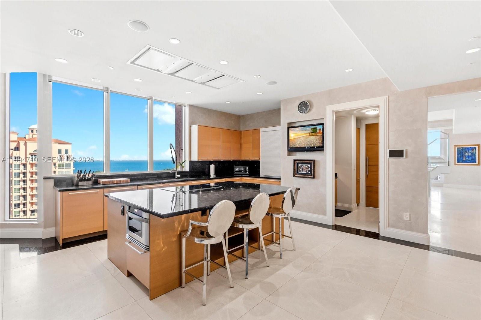 60 Edgewater Dr #TS-A, Coral Gables FL 33133