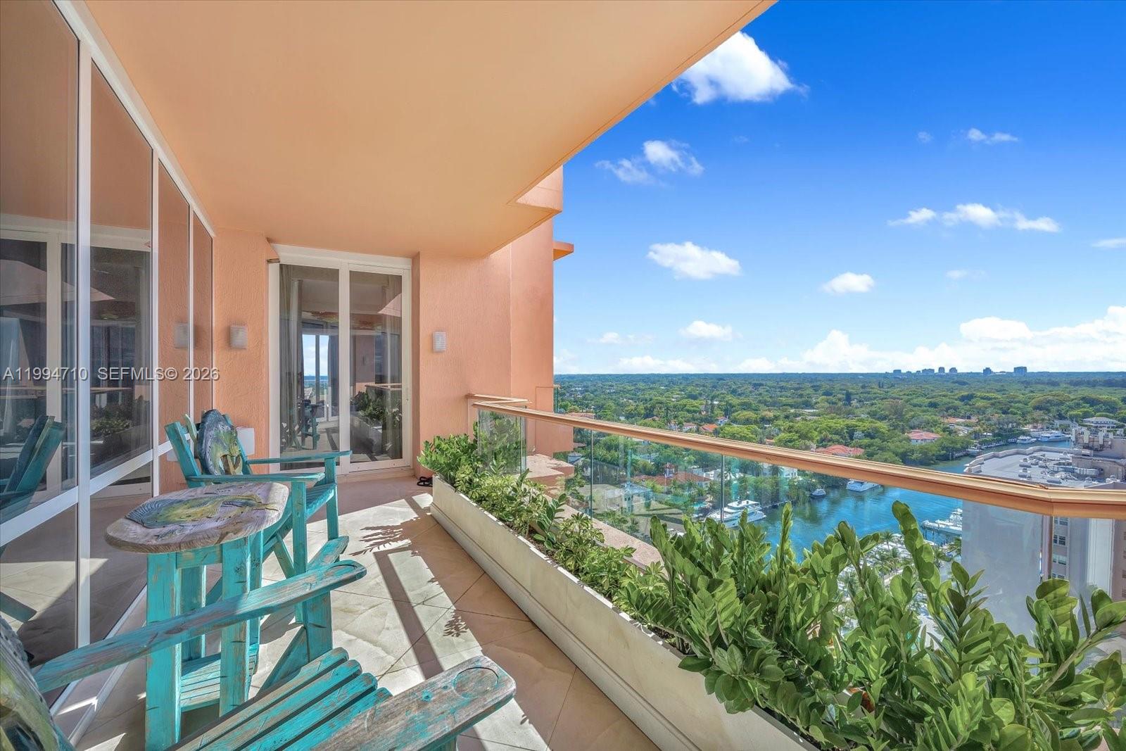 60 Edgewater Dr #TS-A, Coral Gables FL 33133