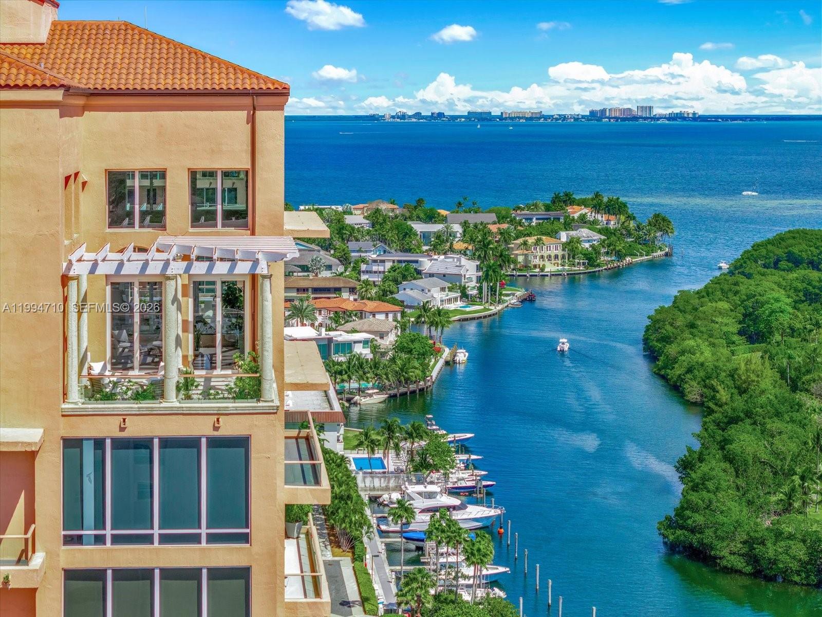 60 Edgewater Dr #TS-A, Coral Gables FL 33133