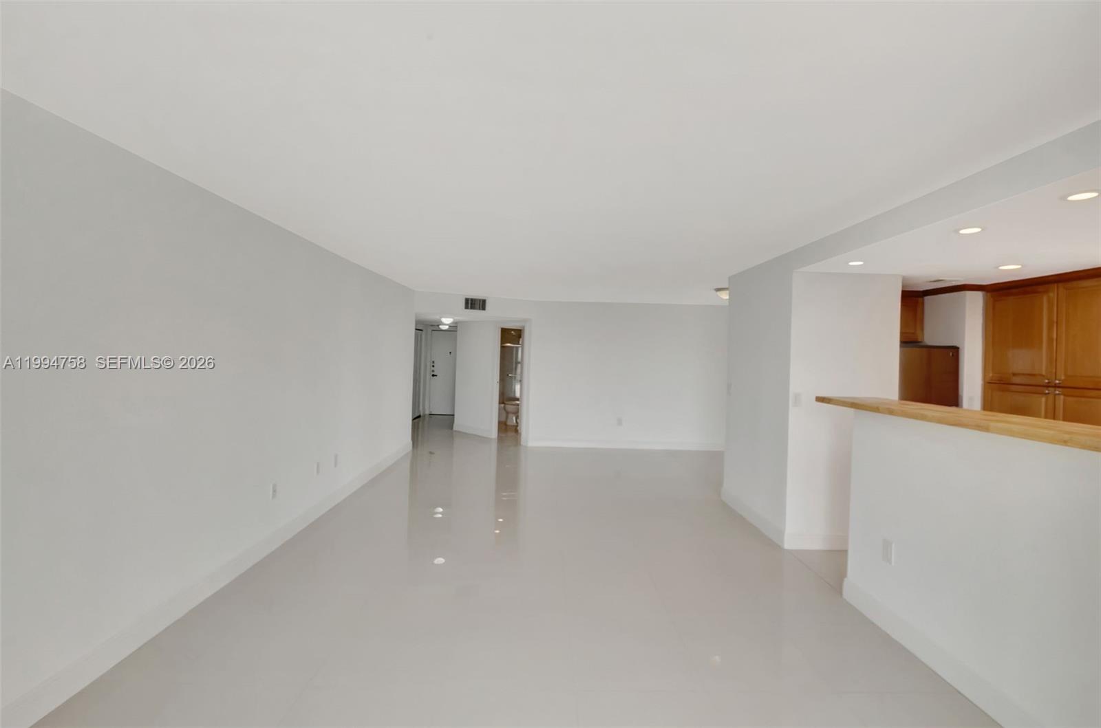 2333 Brickell Ave #305, Miami FL 33129