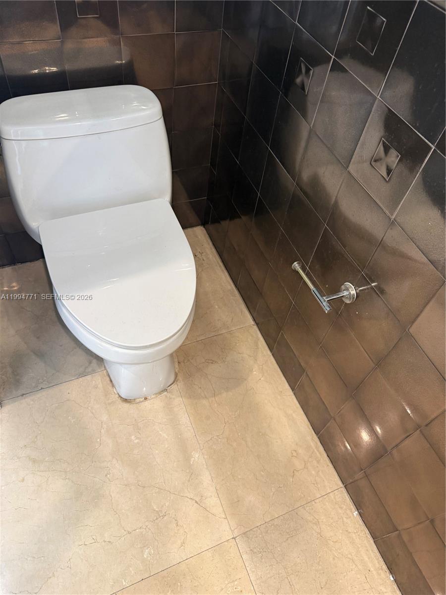 901 Brickell Key Blvd #3102, Miami FL 33131
