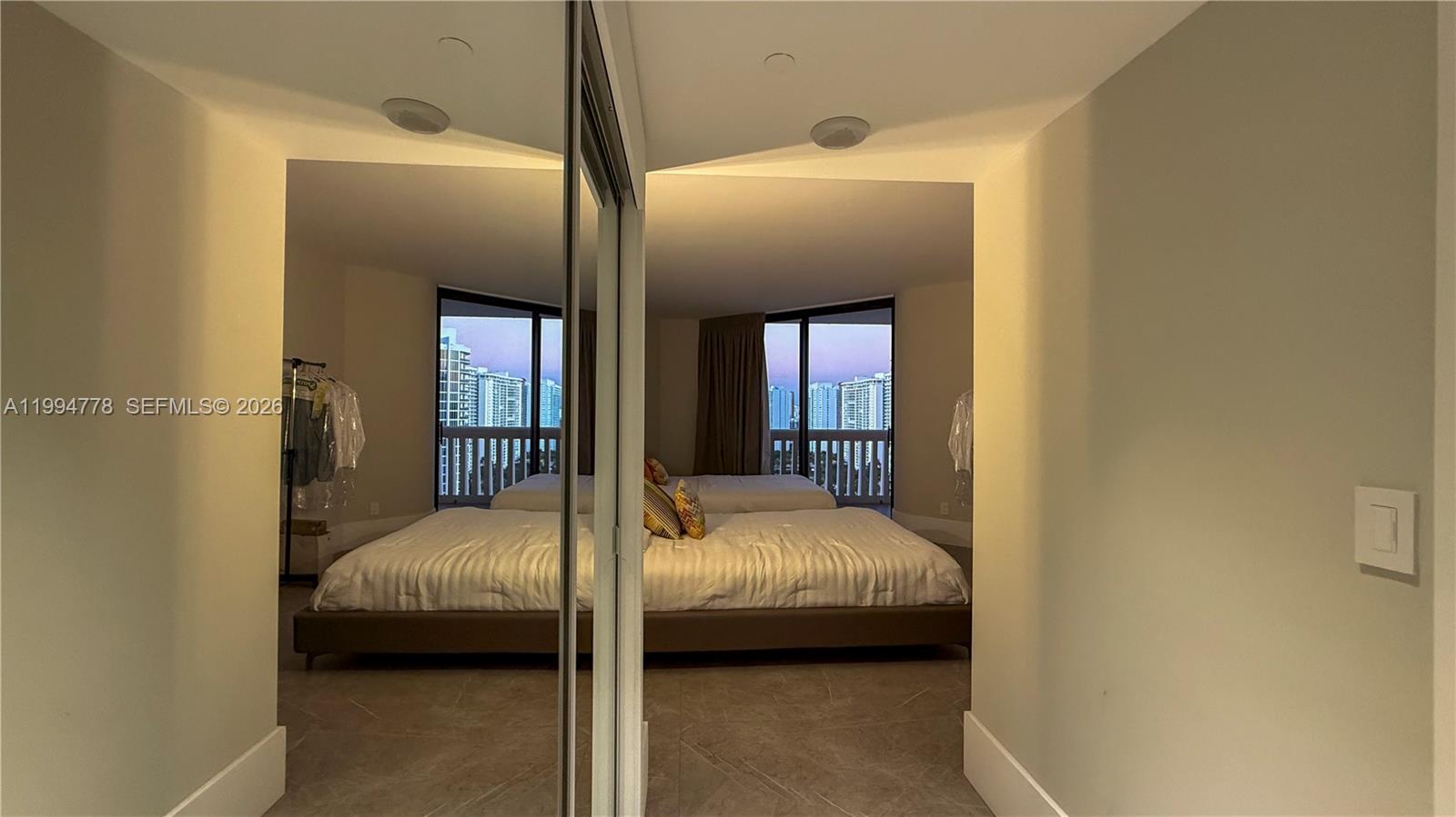 2000 Island Blvd #2404, Aventura FL 33160