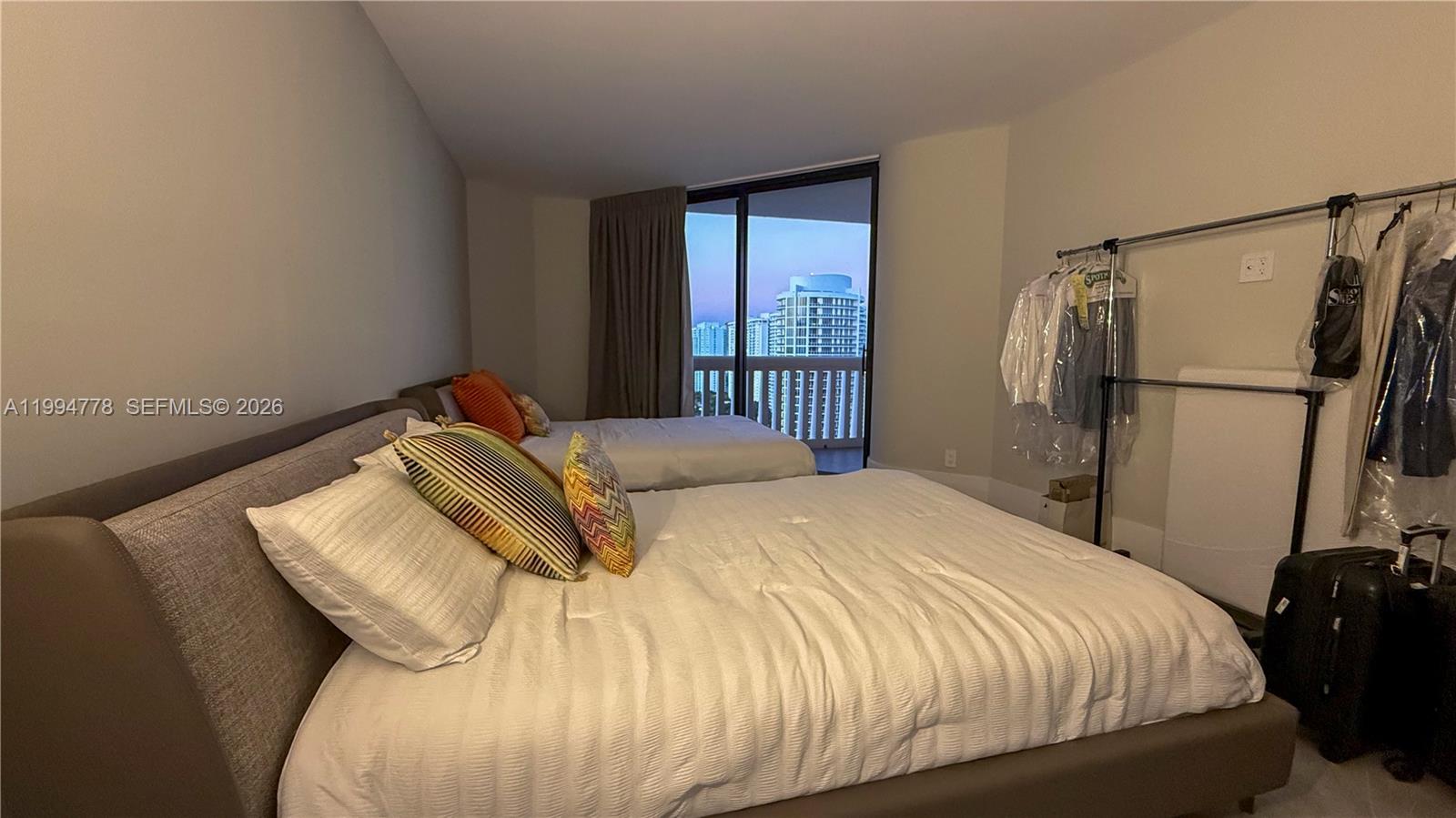 2000 Island Blvd #2404, Aventura FL 33160
