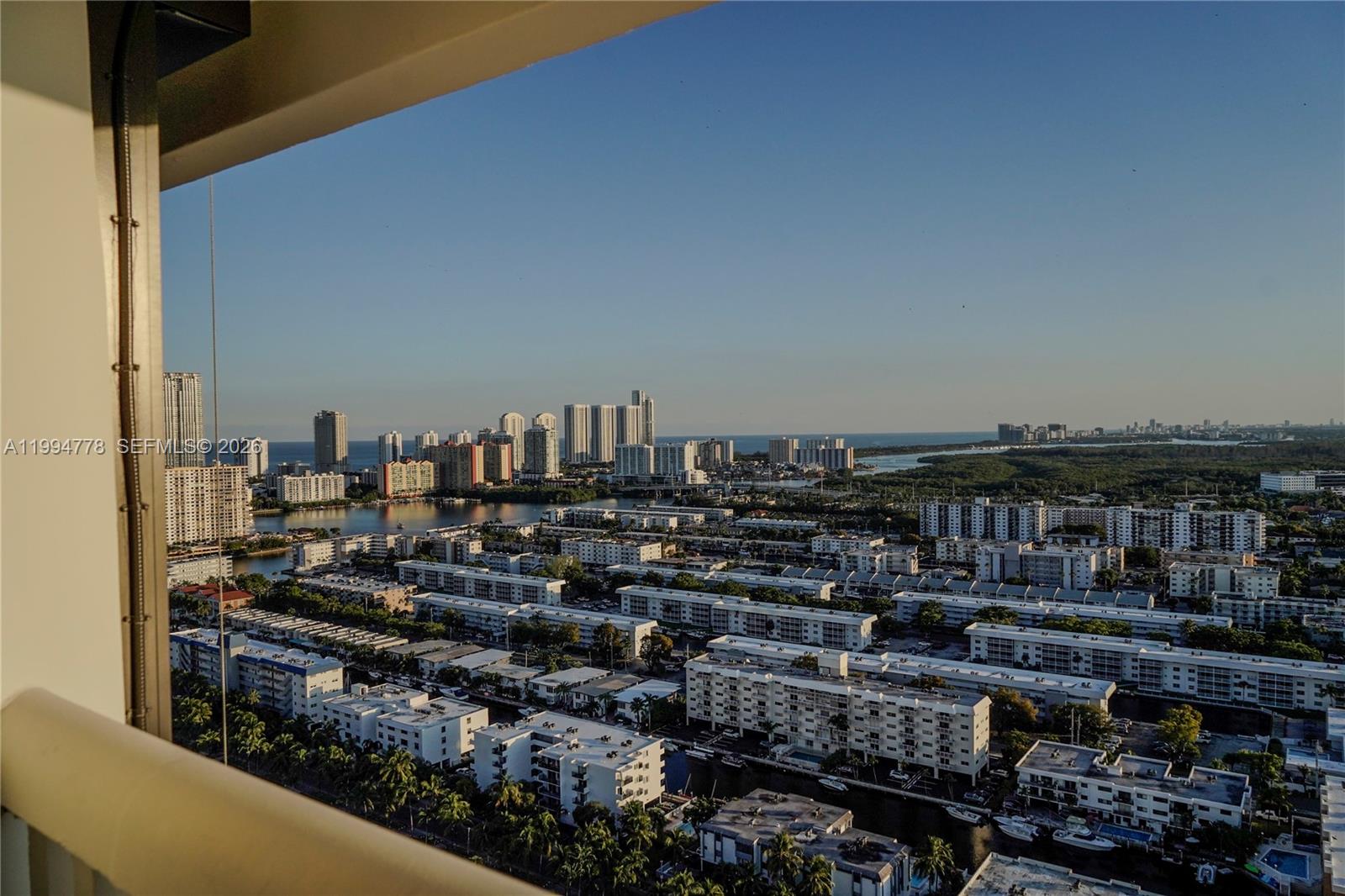 2000 Island Blvd #2404, Aventura FL 33160