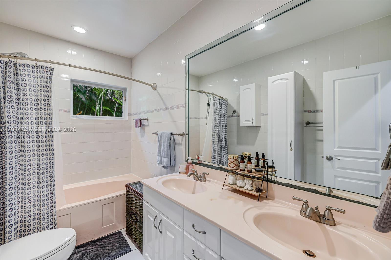 9234 SW 112th St, Miami FL 33176
