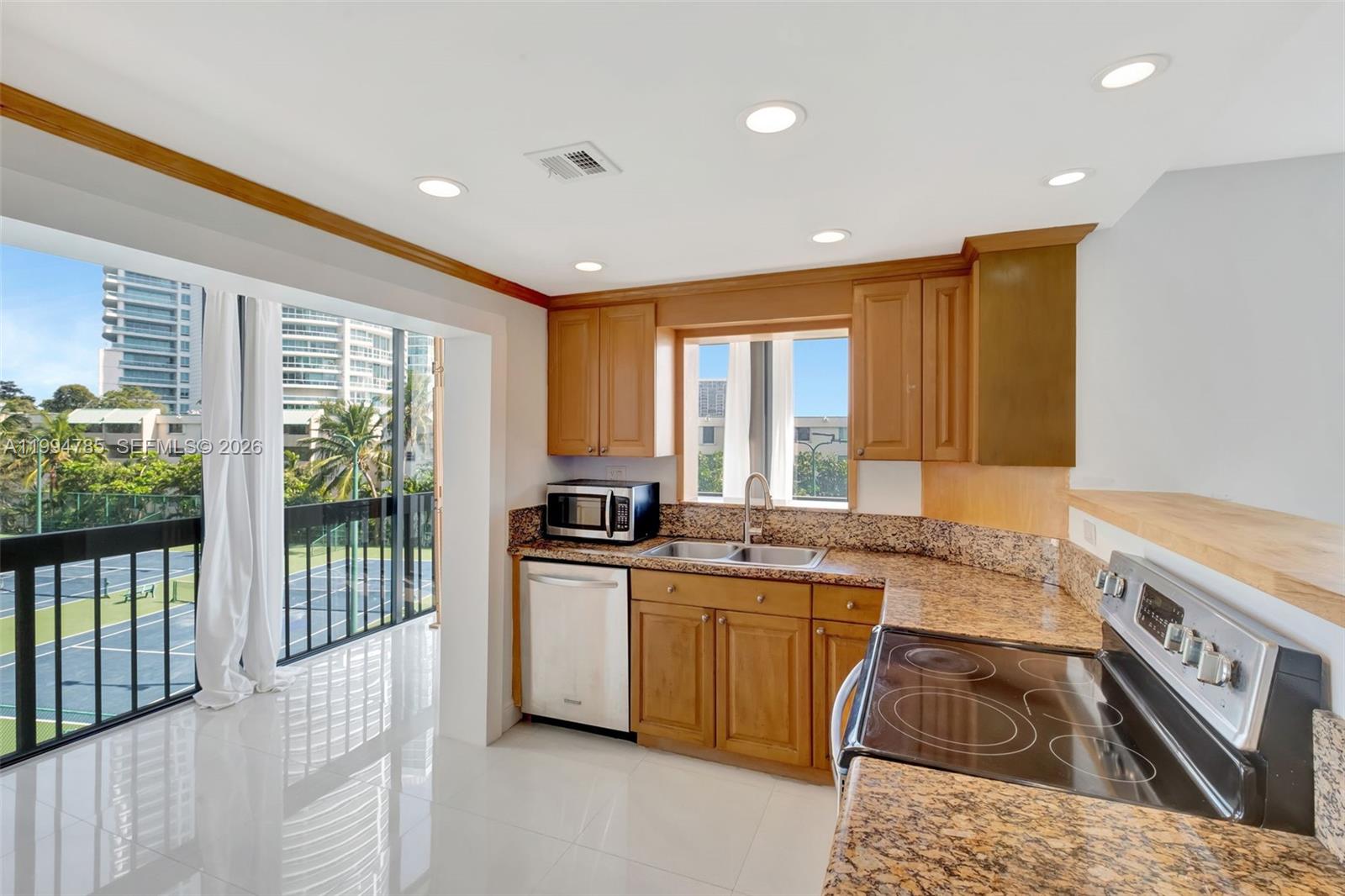 2333 Brickell Ave #305, Miami FL 33129