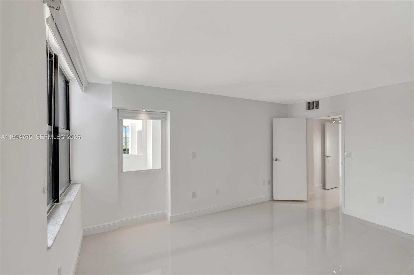 2333 Brickell Ave #305, Miami FL 33129