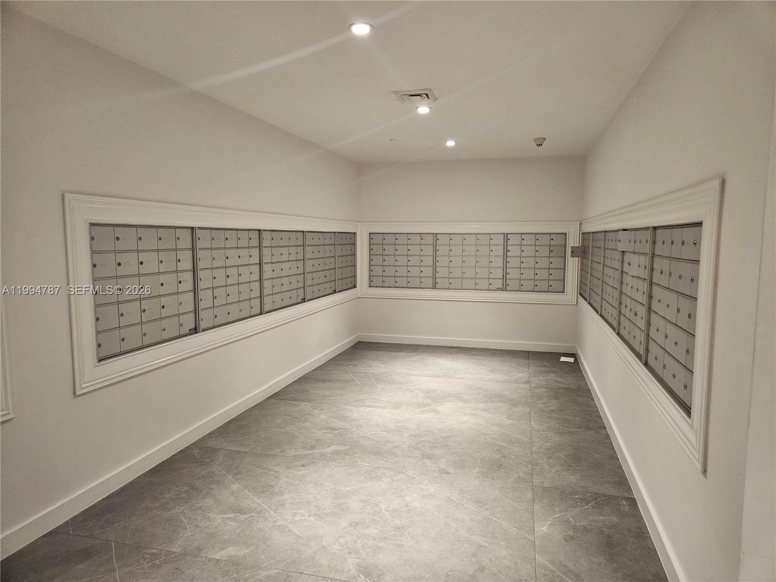 350 S Miami Ave #2714, Miami FL 33130