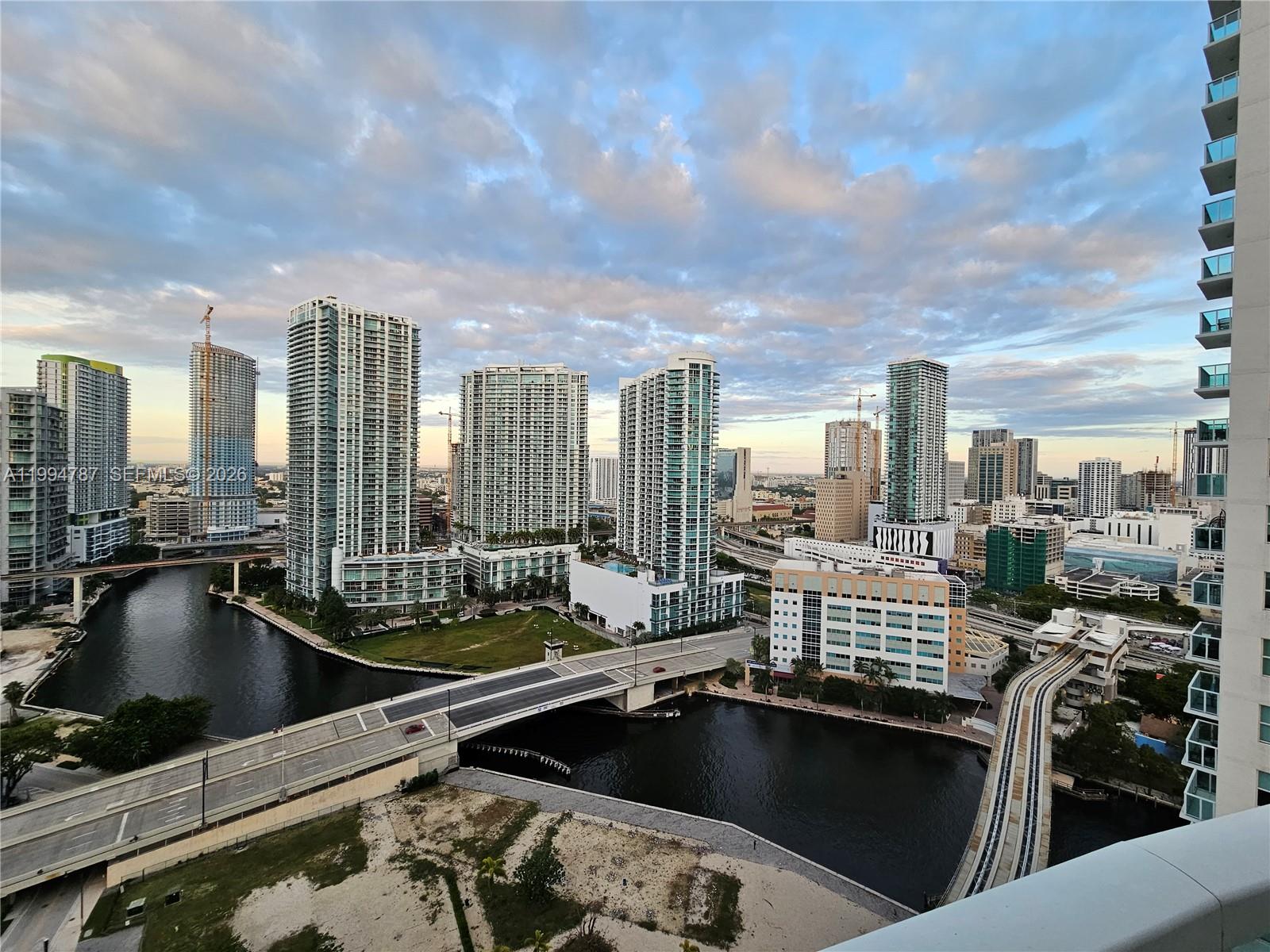 350 S Miami Ave #2714, Miami FL 33130