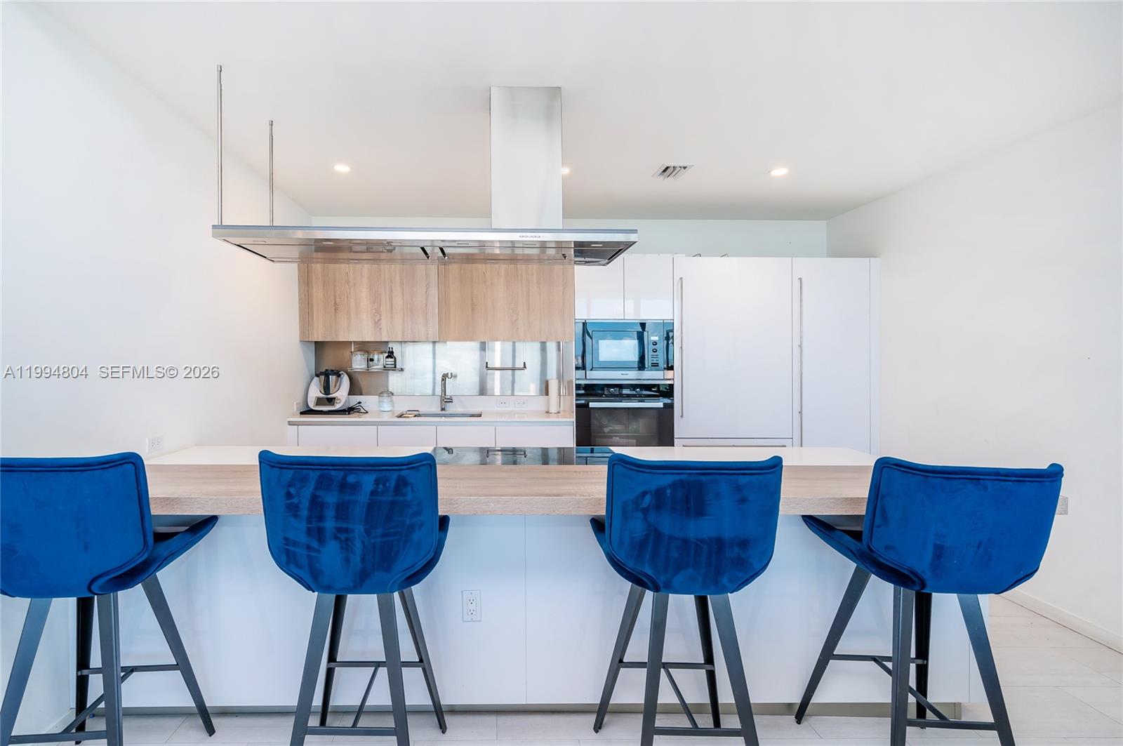 1000 Brickell Plz #PH5004, Miami FL 33131