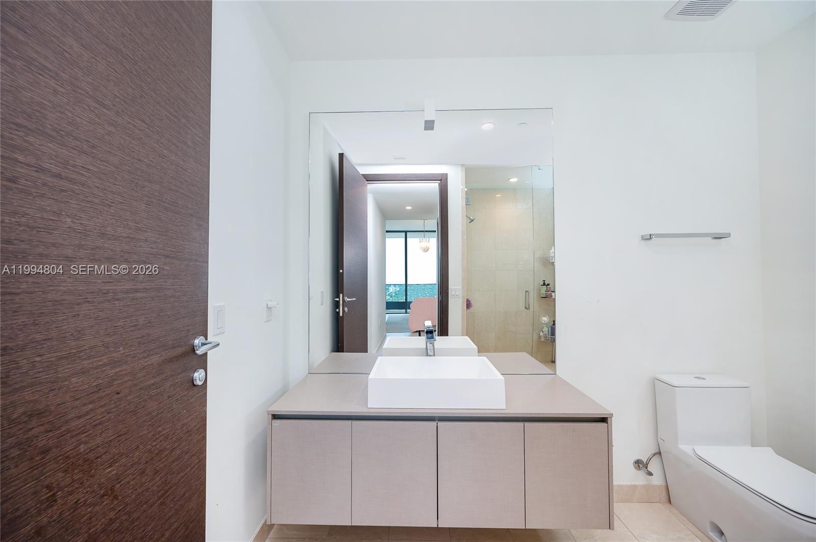 1000 Brickell Plz #PH5004, Miami FL 33131
