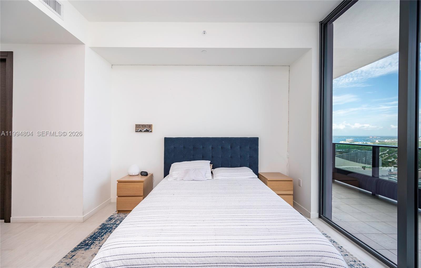 1000 Brickell Plz #PH5004, Miami FL 33131