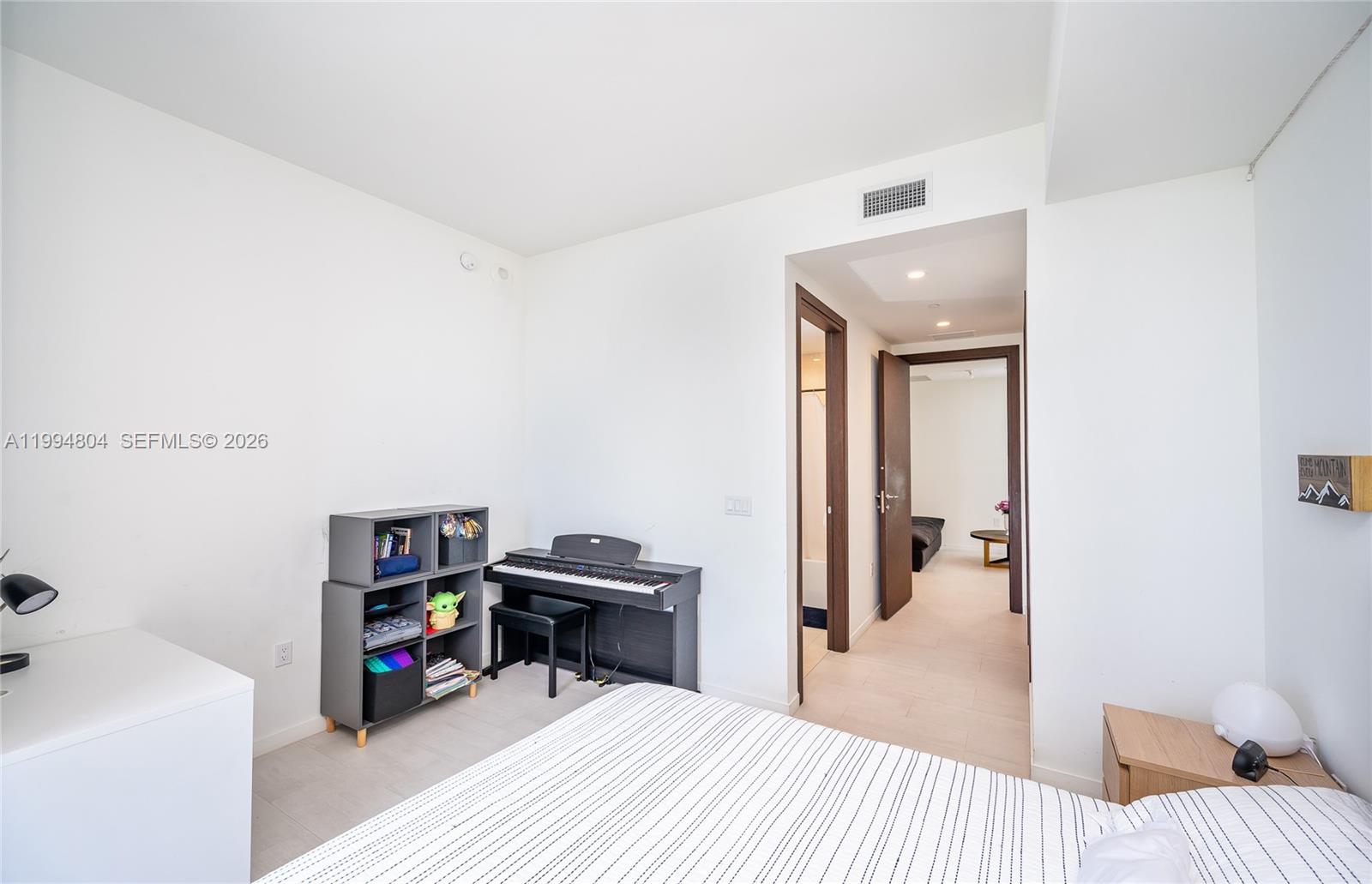 1000 Brickell Plz #PH5004, Miami FL 33131