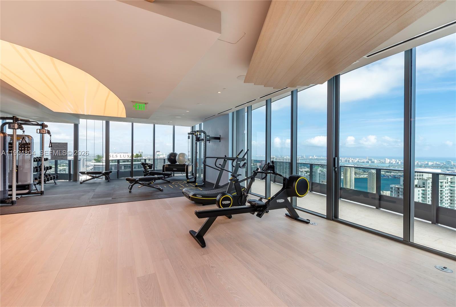 1000 Brickell Plz #PH5004, Miami FL 33131