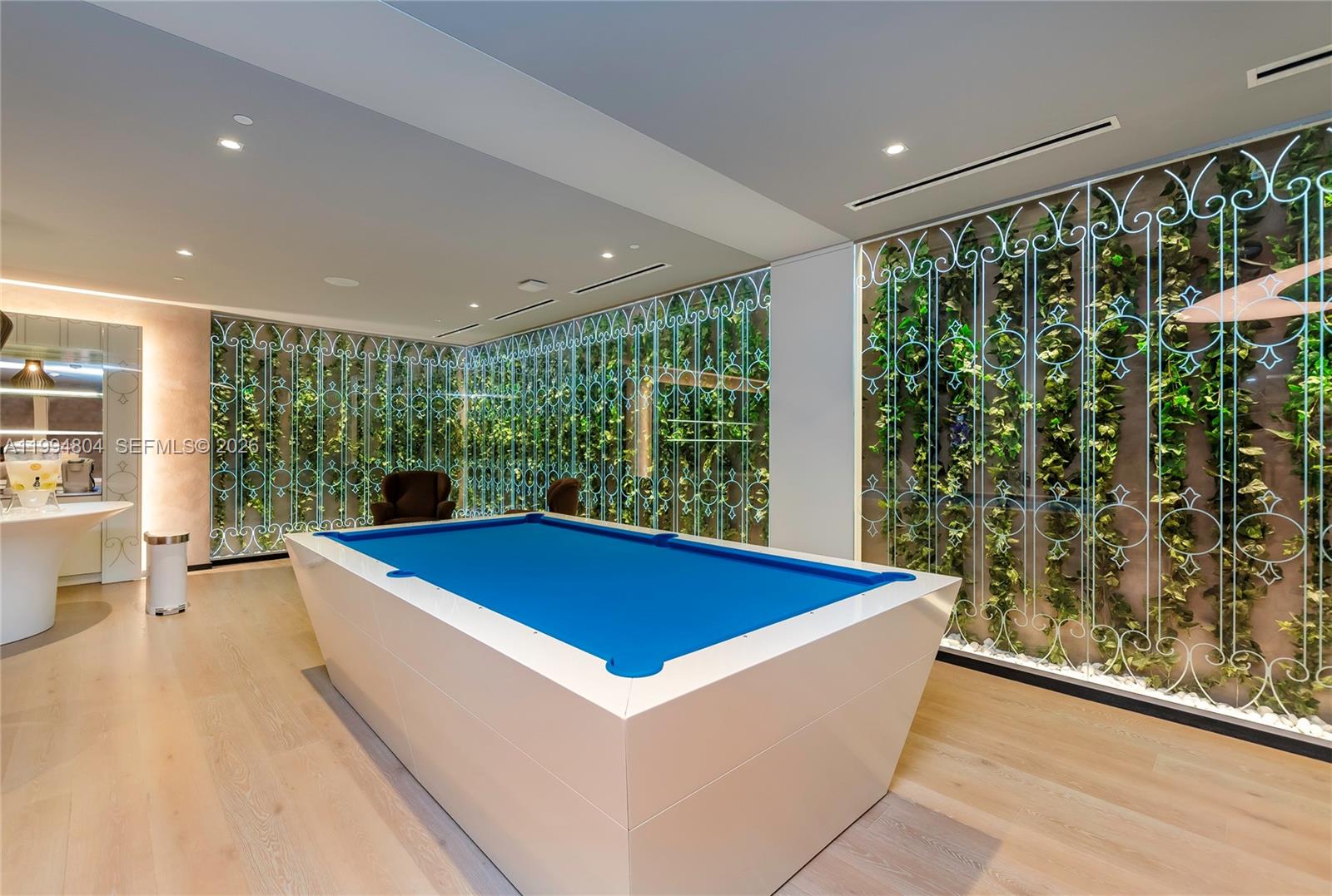 1000 Brickell Plz #PH5004, Miami FL 33131