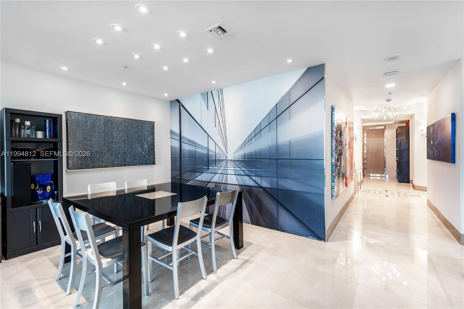 100 S Pointe Dr #610, Miami Beach FL 33139