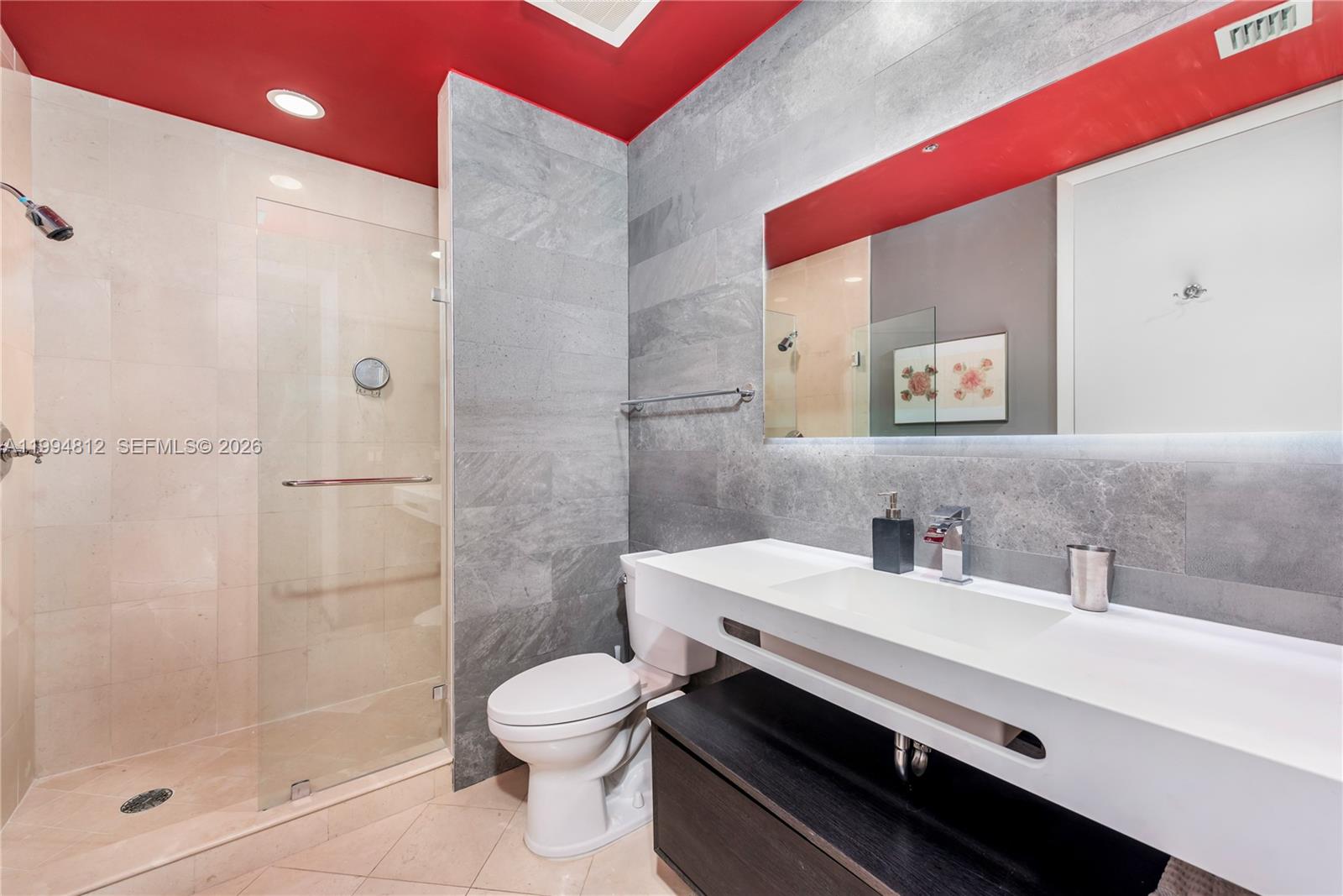 100 S Pointe Dr #610, Miami Beach FL 33139