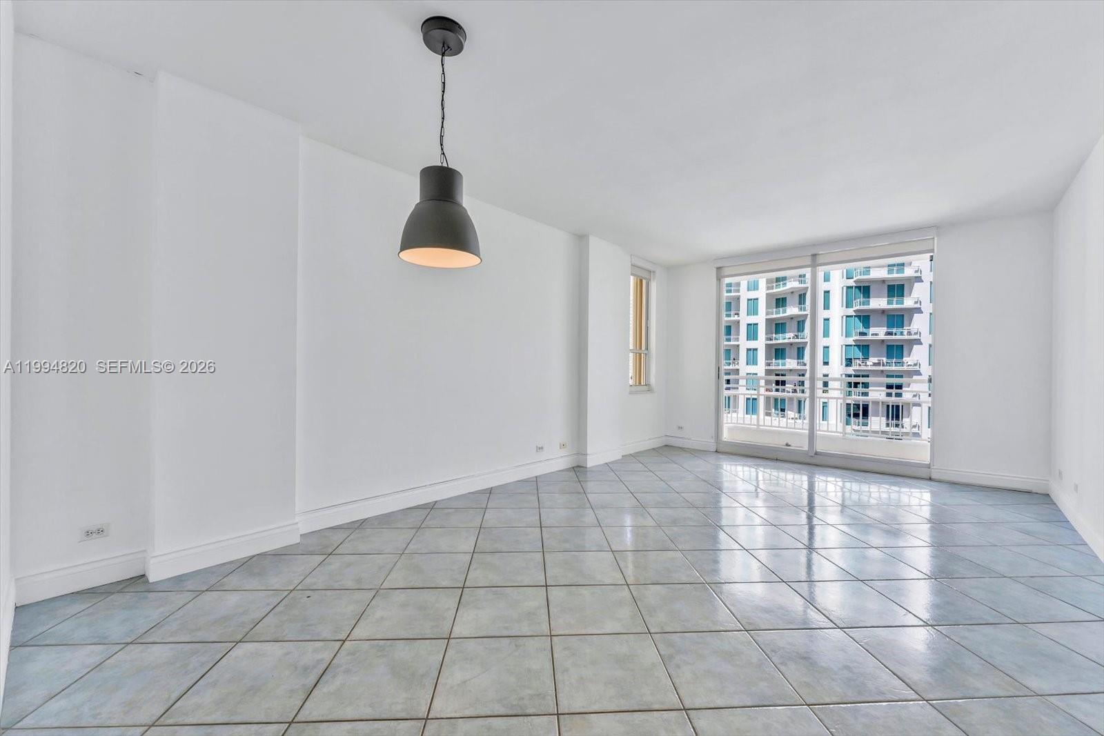 888 Brickell Key Dr #2201, Miami FL 33131