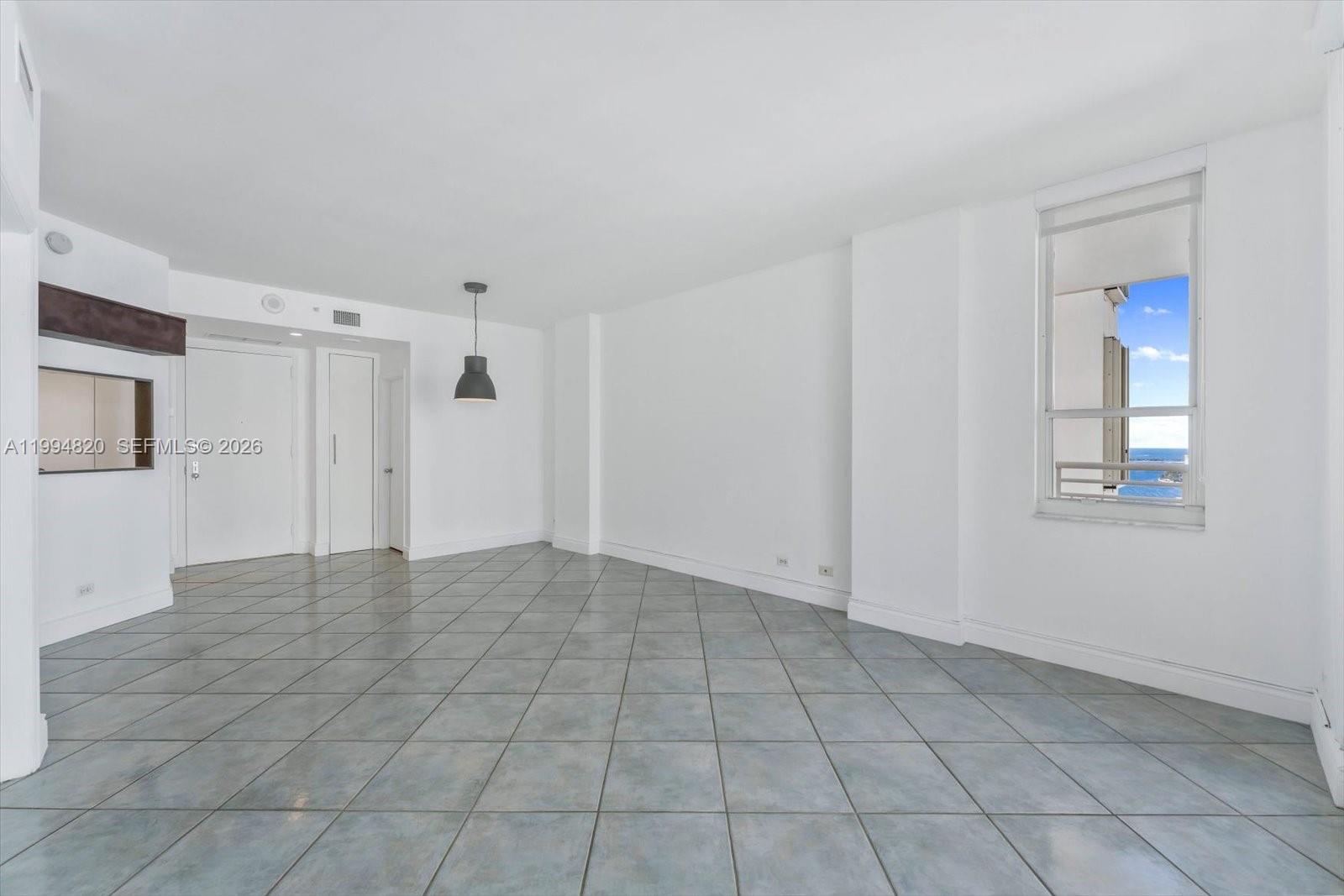 888 Brickell Key Dr #2201, Miami FL 33131
