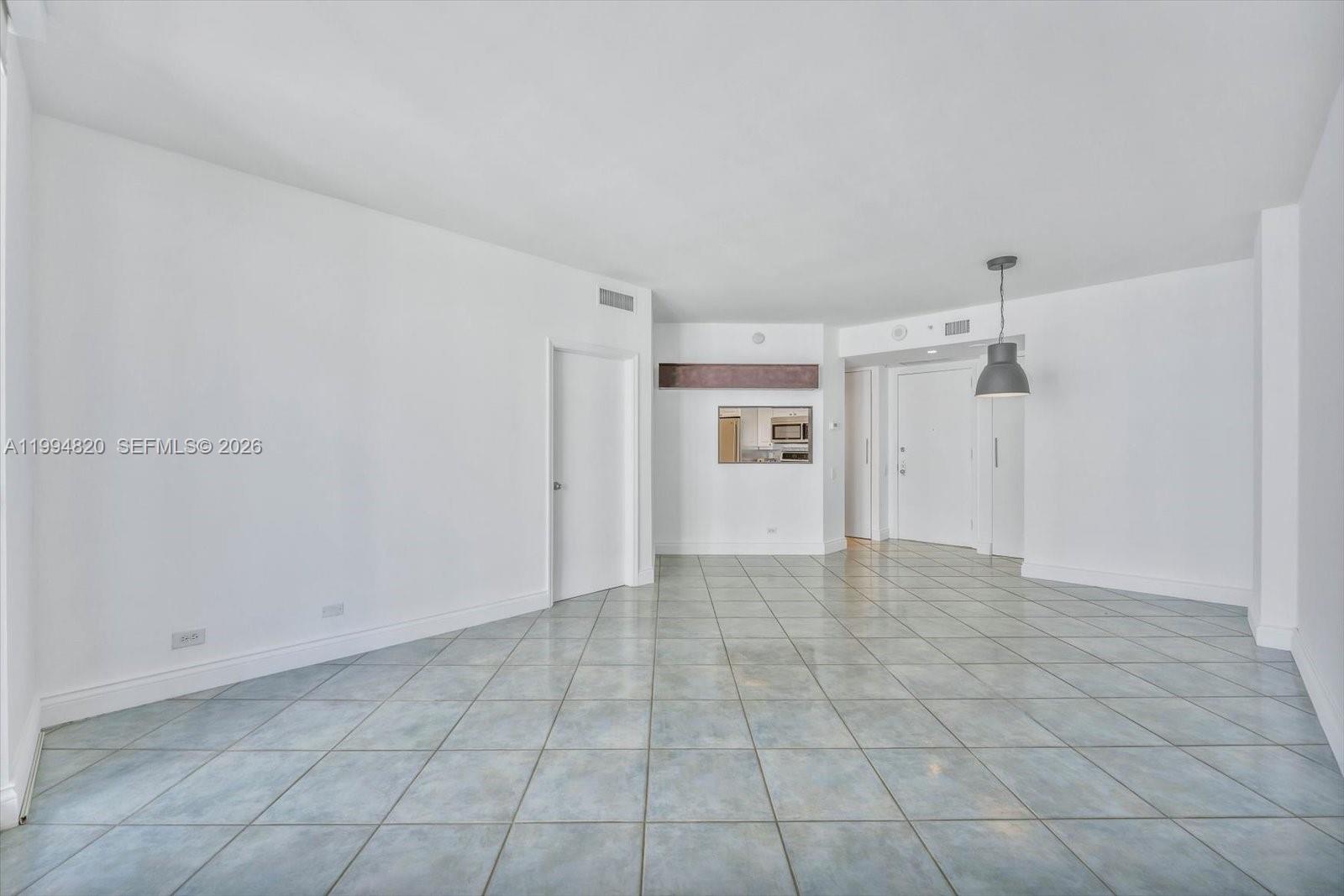 888 Brickell Key Dr #2201, Miami FL 33131