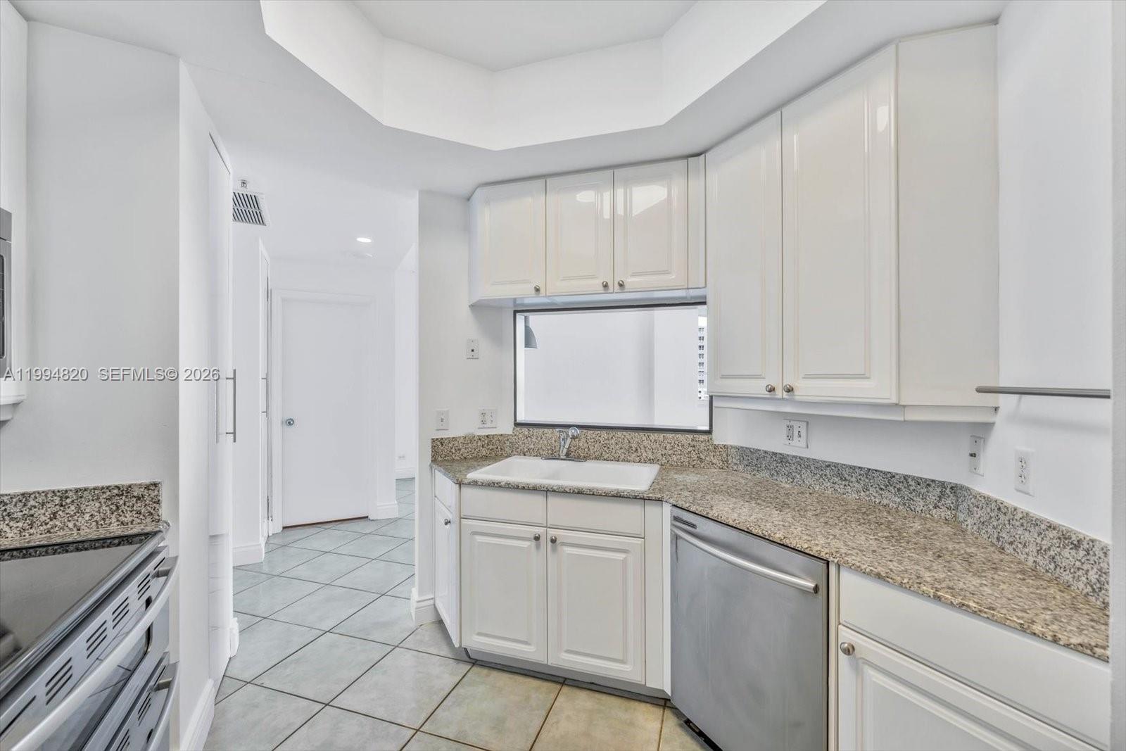 888 Brickell Key Dr #2201, Miami FL 33131