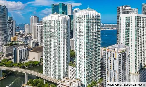 41 SE 5th St #1517, Miami FL 33131