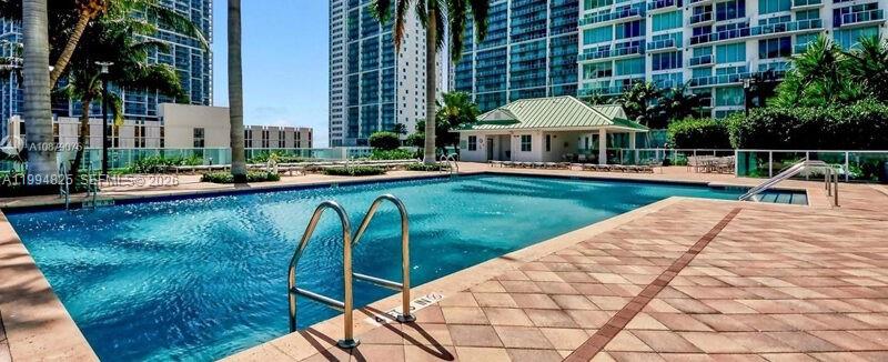 41 SE 5th St #1517, Miami FL 33131