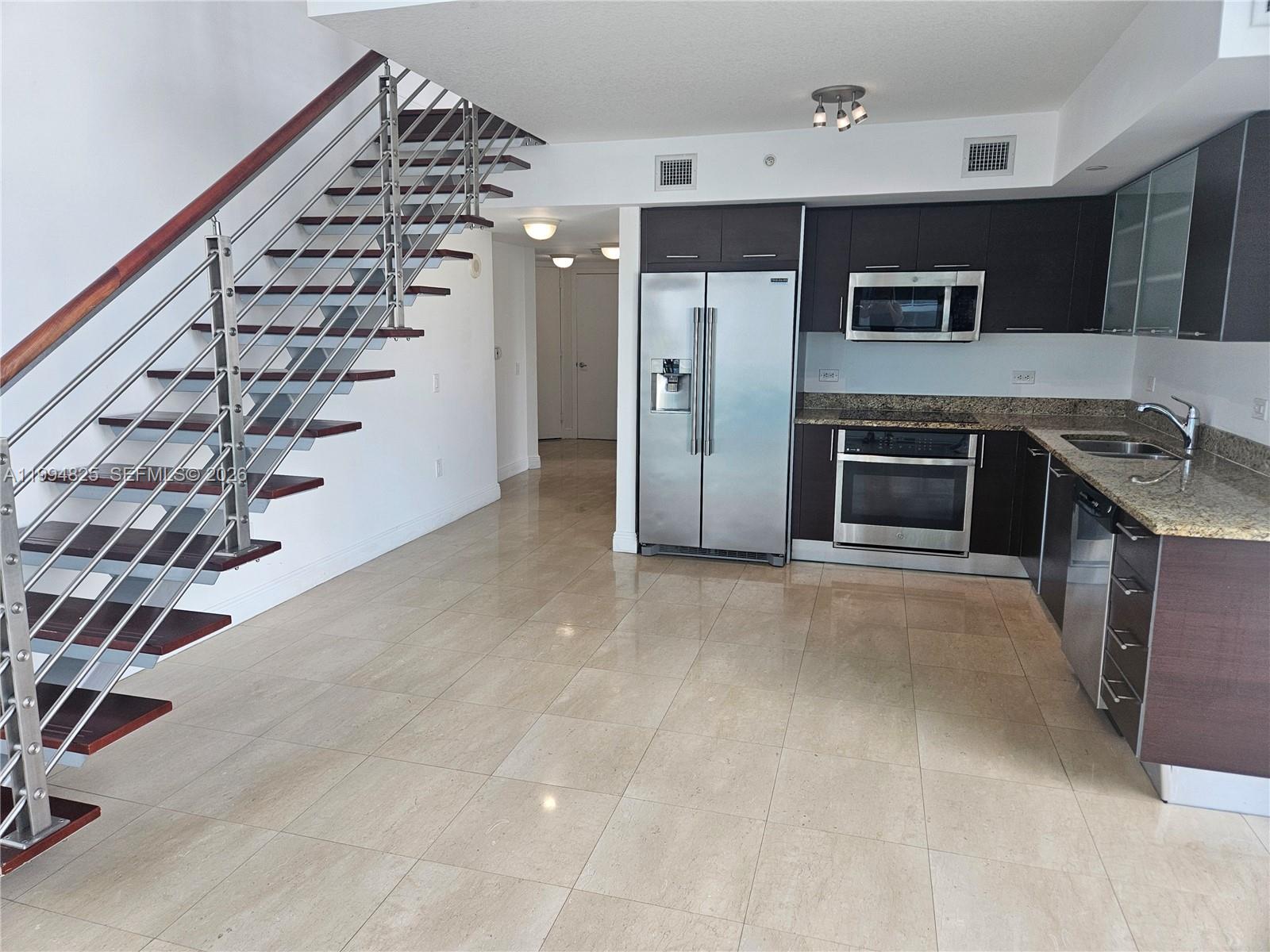 41 SE 5th St #1517, Miami FL 33131
