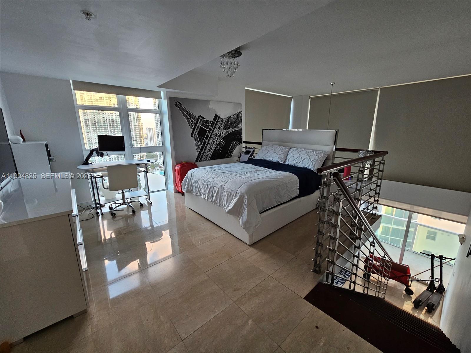 41 SE 5th St #1517, Miami FL 33131