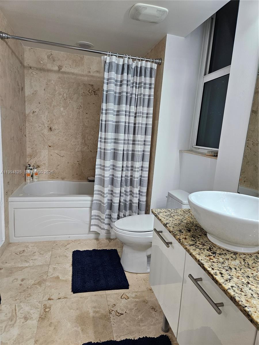 41 SE 5th St #1517, Miami FL 33131