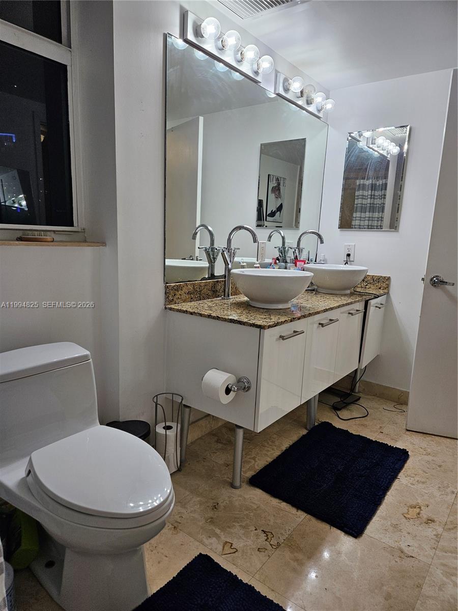 41 SE 5th St #1517, Miami FL 33131