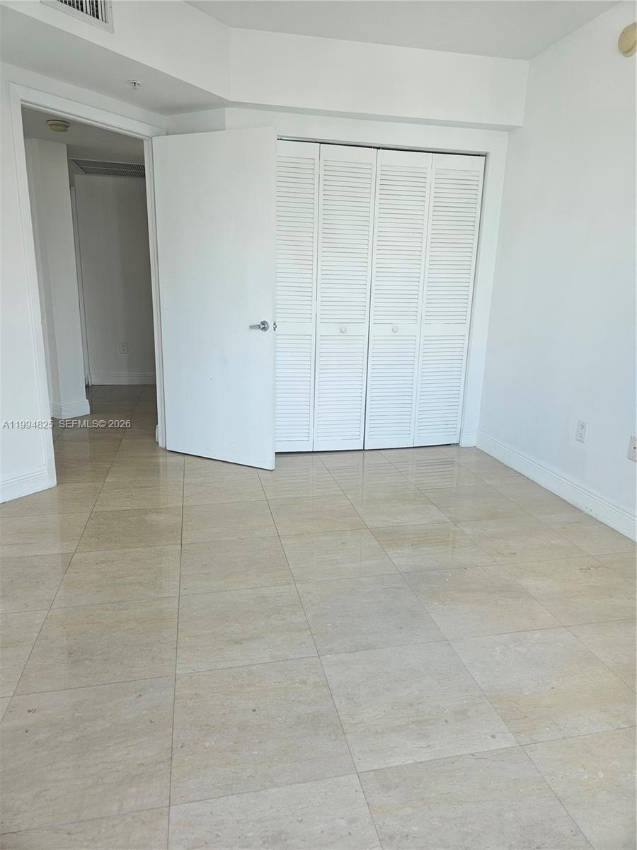 41 SE 5th St #1517, Miami FL 33131