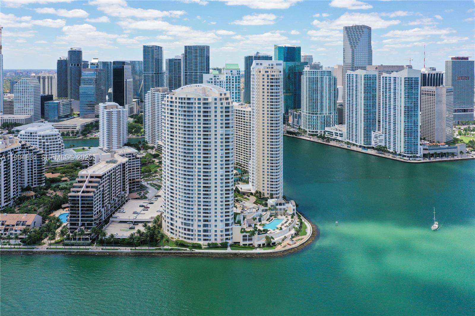 808 Brickell Key Dr #3007, Miami FL 33131