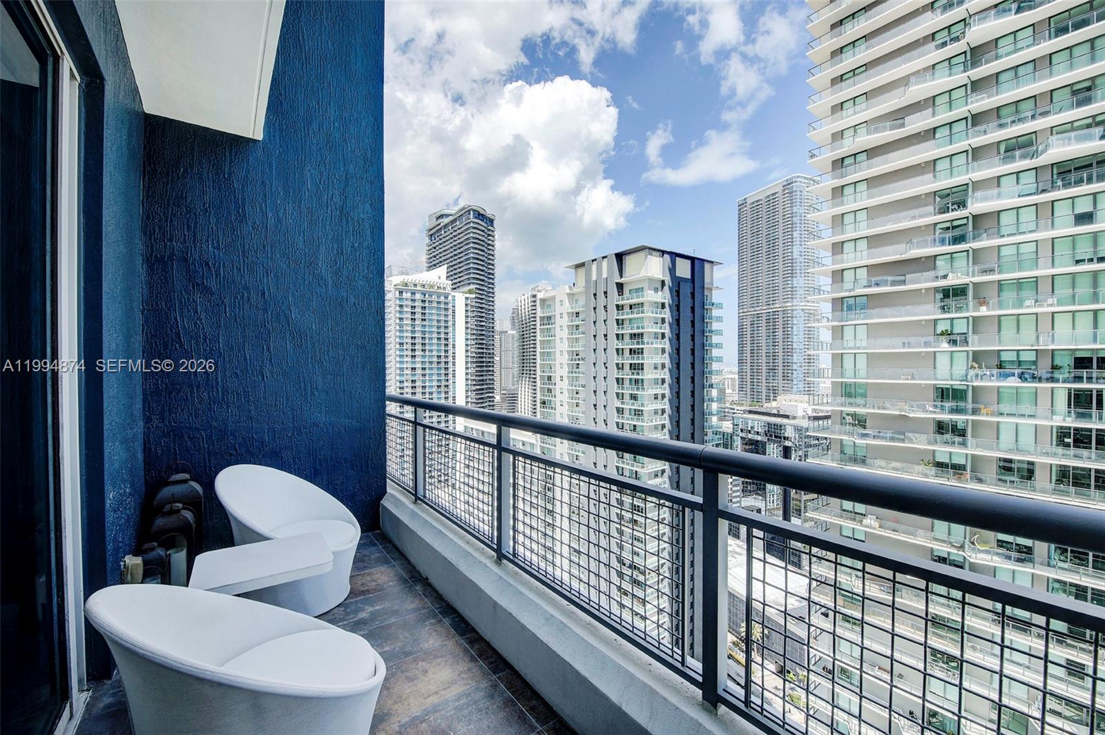 60 SW 13th St #2820, Miami FL 33130