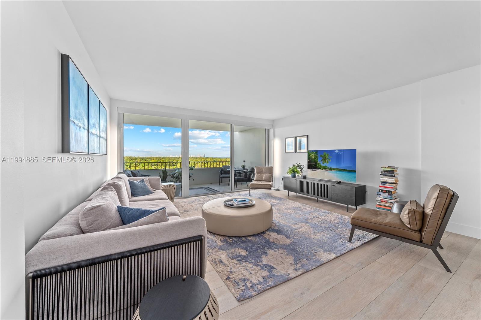 177 Ocean Lane Dr #812, Key Biscayne FL 33149