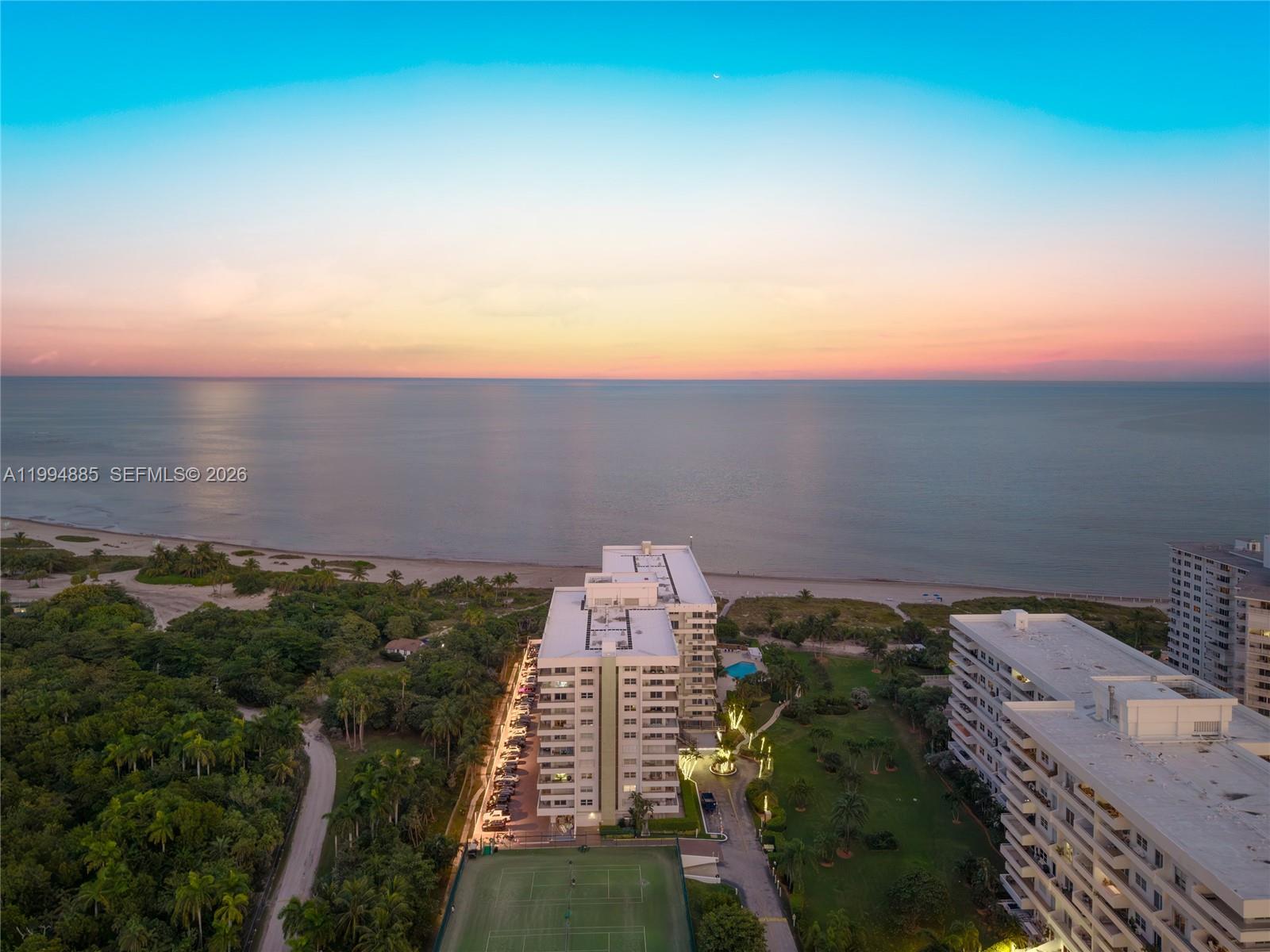 177 Ocean Lane Dr #812, Key Biscayne FL 33149