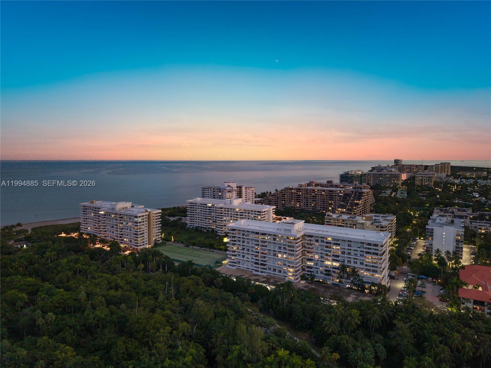 177 Ocean Lane Dr #812, Key Biscayne FL 33149