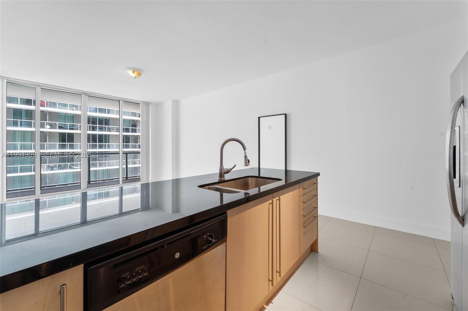 79 SW 12th St #2108-S, Miami FL 33130